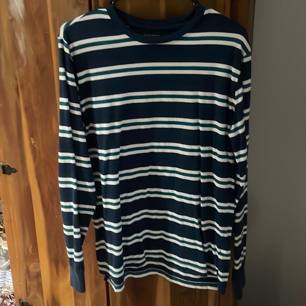 No Boundaries mens longsleeve